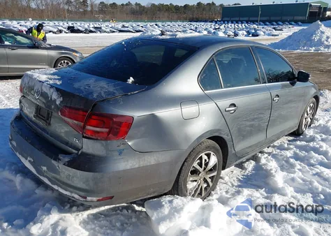 2017 Volkswagen Jetta 1.4T Se z USA, uszkodzony, nr VIN 3VWDB7AJ4HM370921